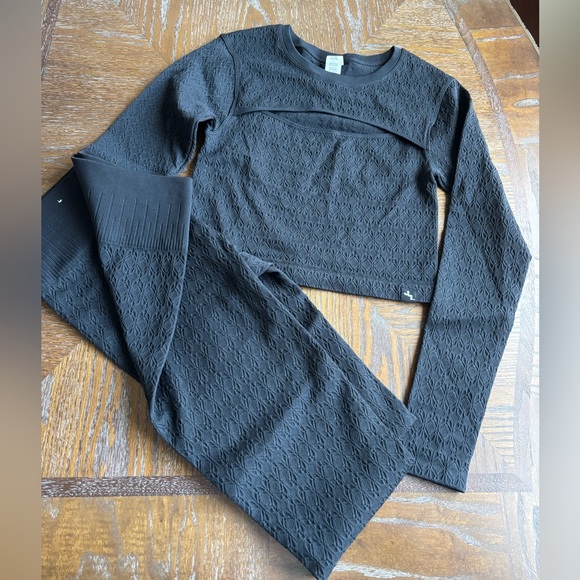 JoyLab Other - JoyLab Black Textured Crop Top & JoyLab Textured Leggings